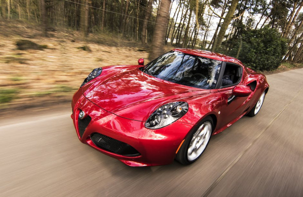 Wat is het verschil tussen een hatchback en een stationwagen?